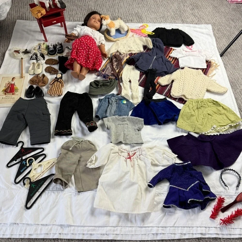 Josefina Vintage American Girl Doll HUGE Bundle Lot of Outfits‎ Accessories